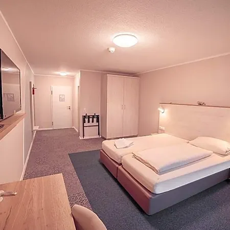 Eventhotel Moment فندق *